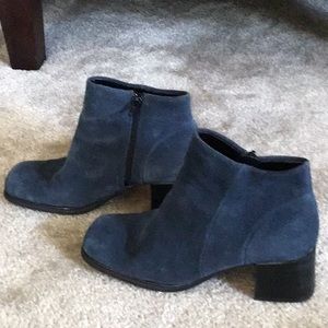 White mountain blue suede booties 8.5 M